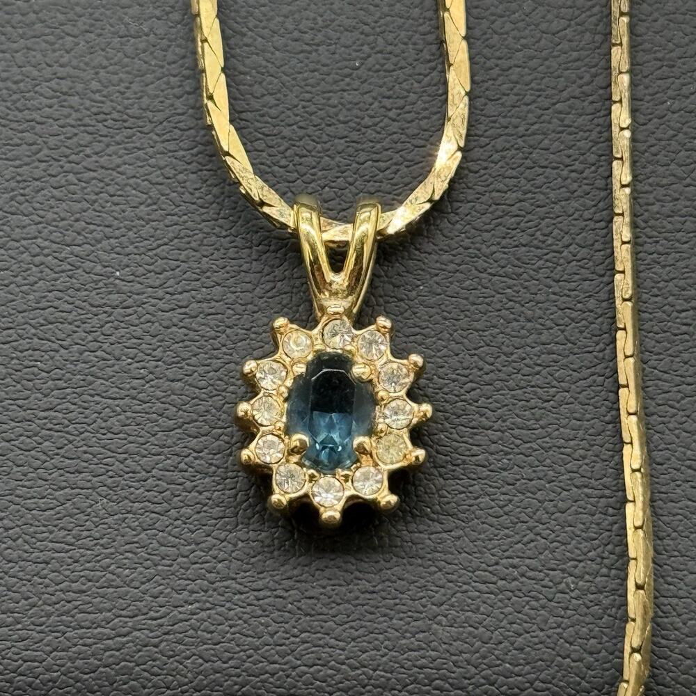 Retro Gold Tone Oval Blue Glass Crystal Rhinestone Starburst Pendant Necklace